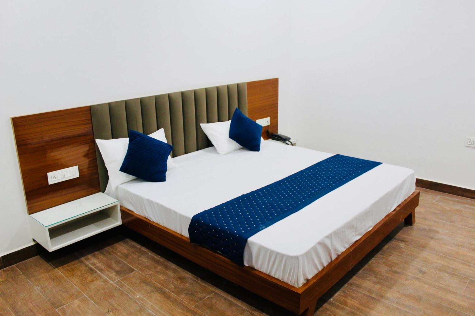 The Loya Hotel Muktsar Luaran gambar