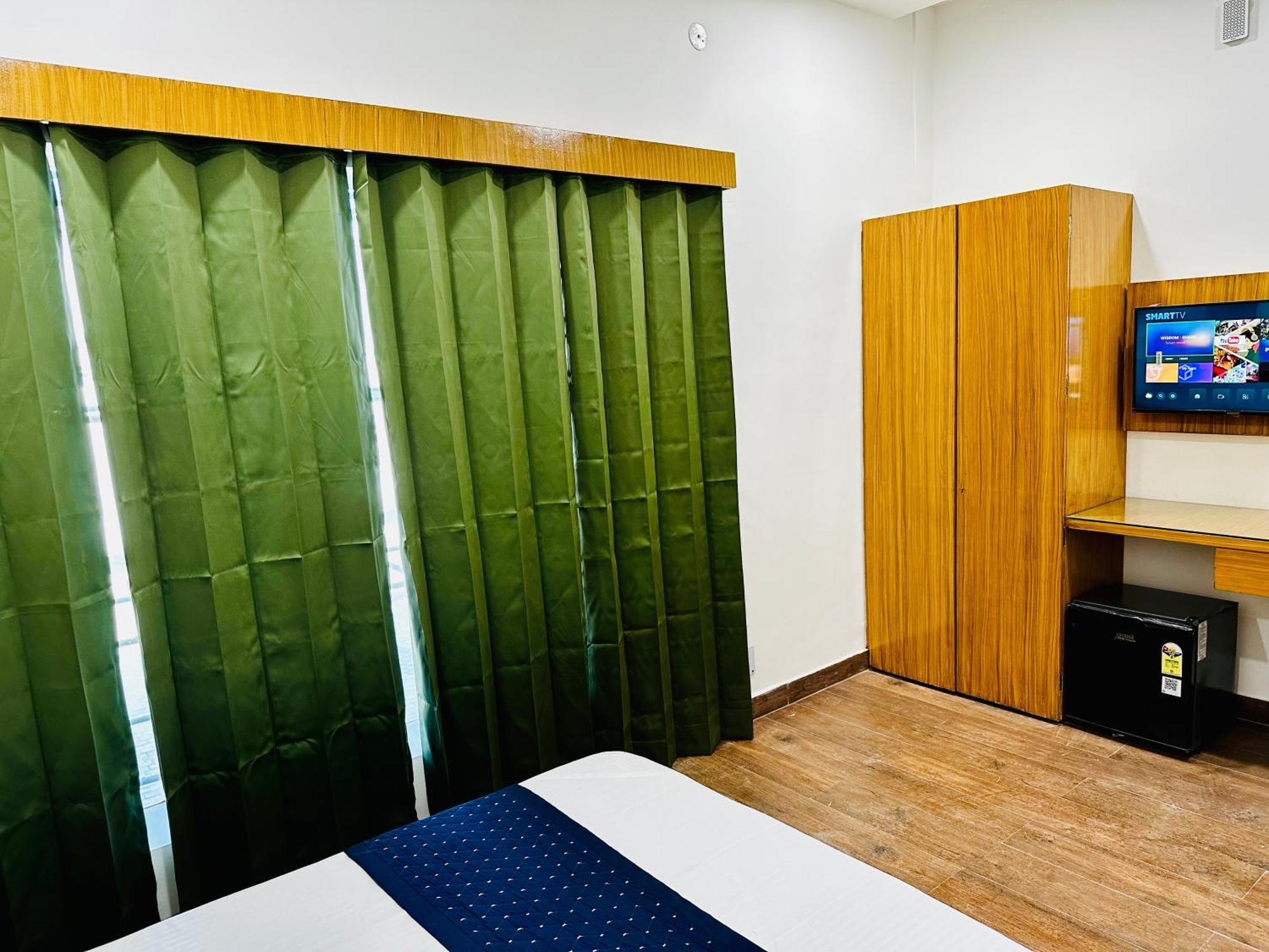 The Loya Hotel Muktsar Luaran gambar