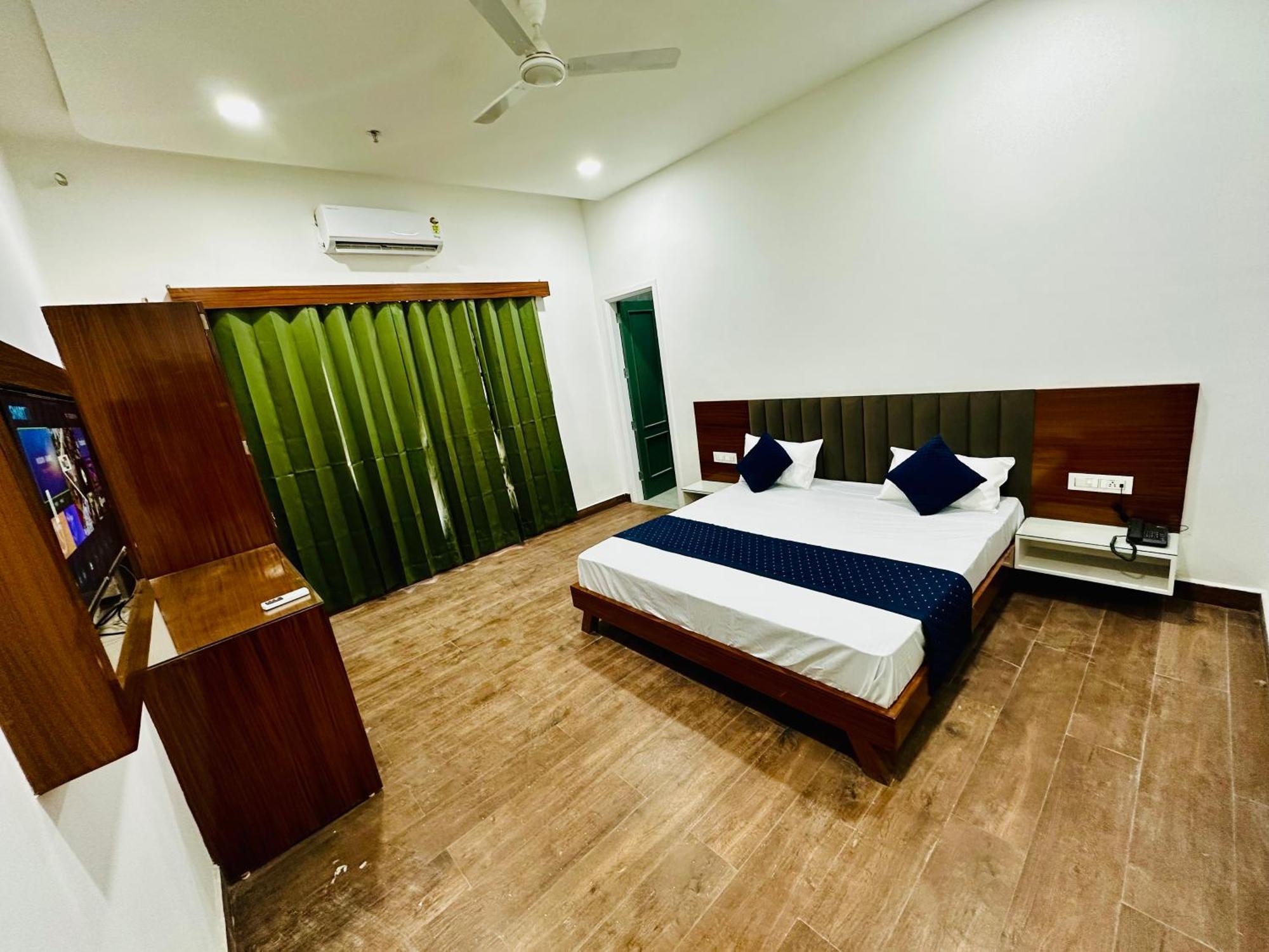 The Loya Hotel Muktsar Luaran gambar