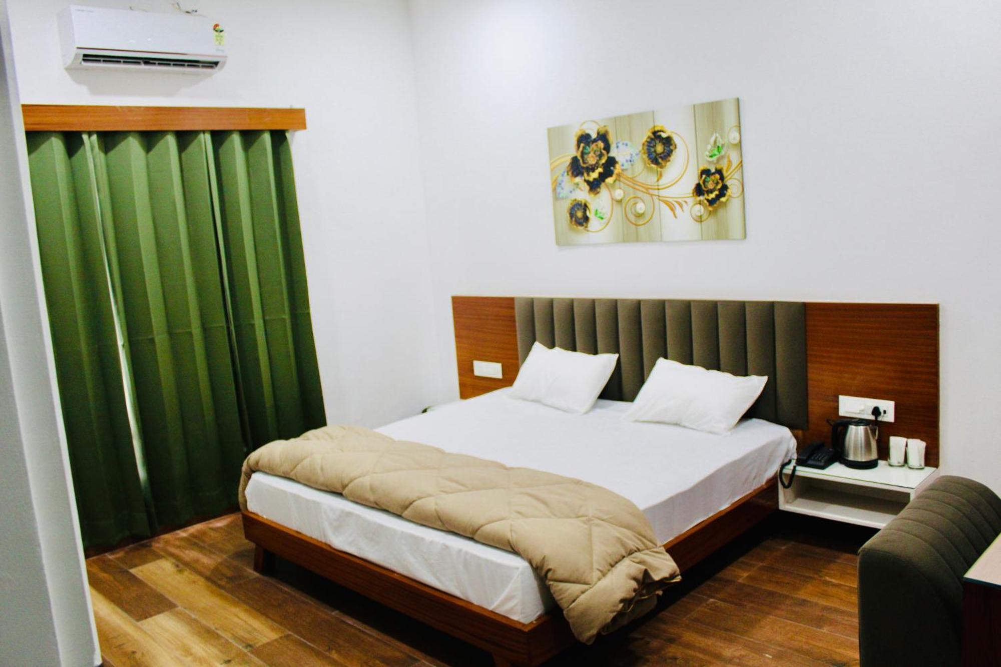 The Loya Hotel Muktsar Luaran gambar