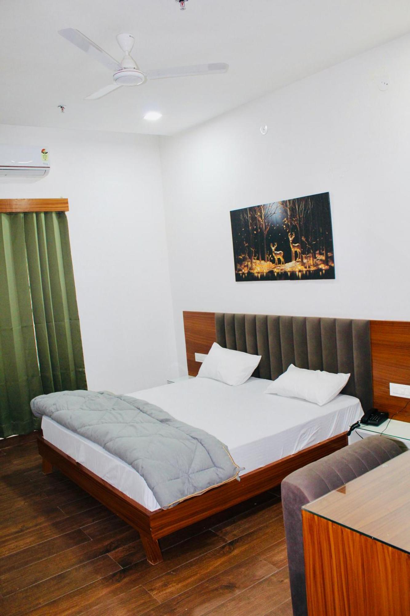 The Loya Hotel Muktsar Luaran gambar